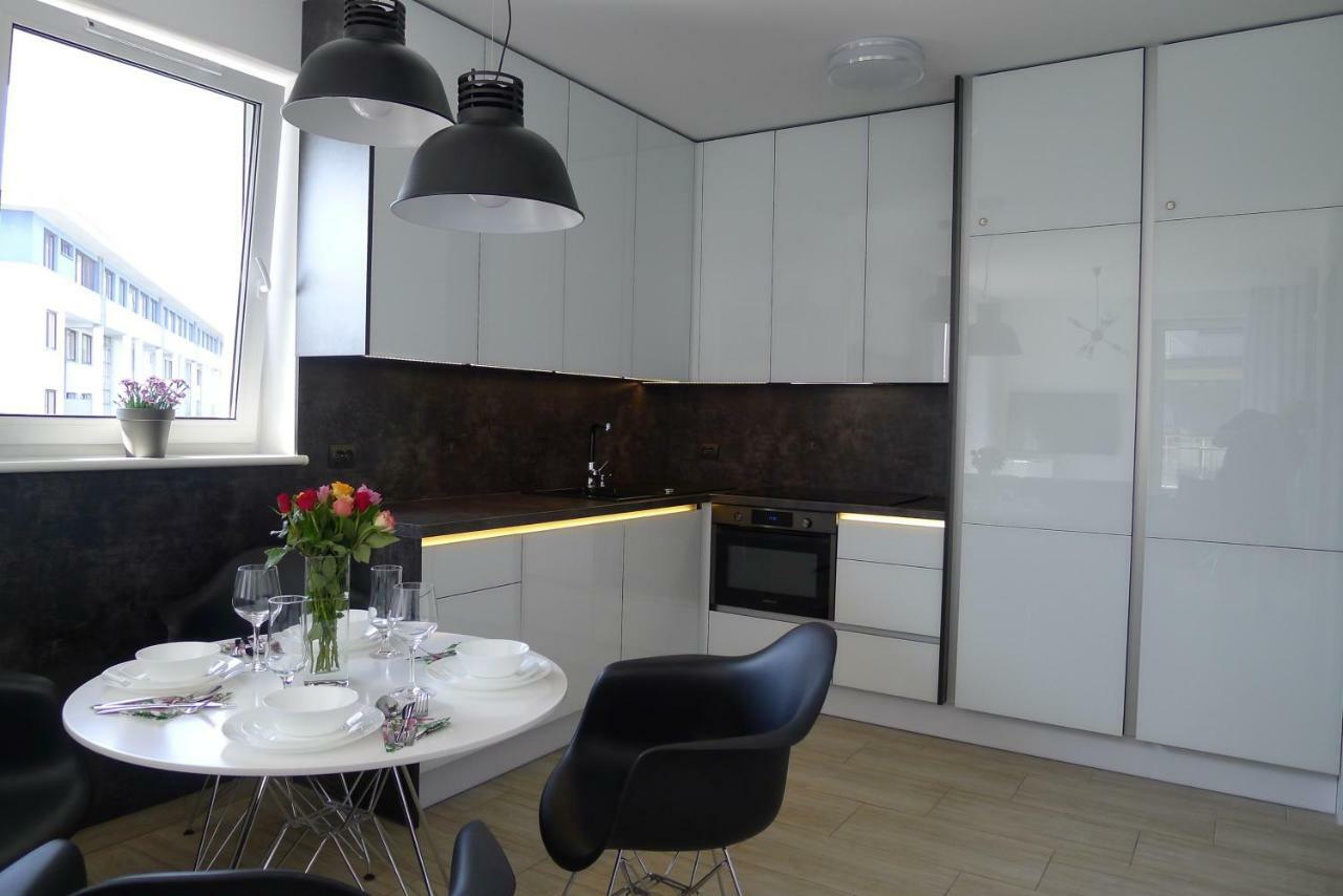Impresja 42 Apartament Z Garazem Kolobrzeg Luaran gambar